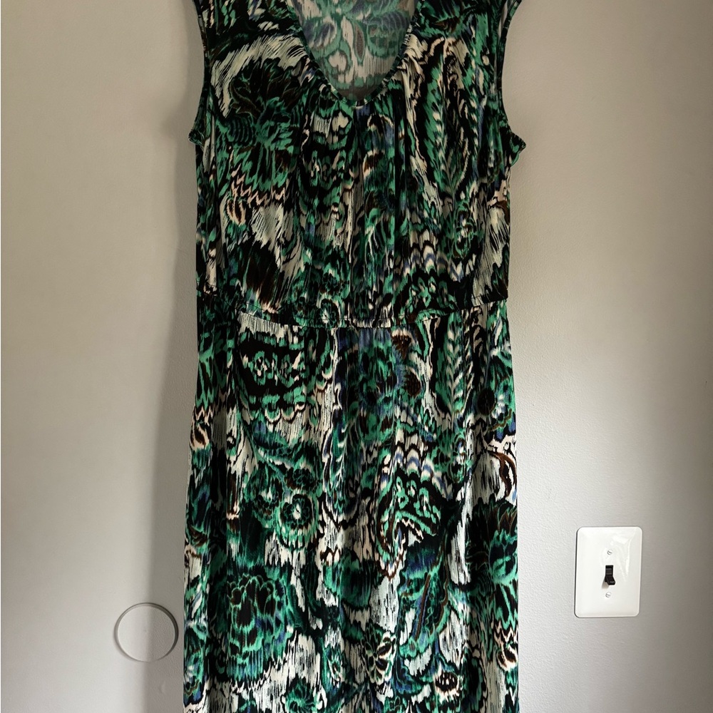 Jones Studio Green Sleeveless V-Neck Maxi Sundress